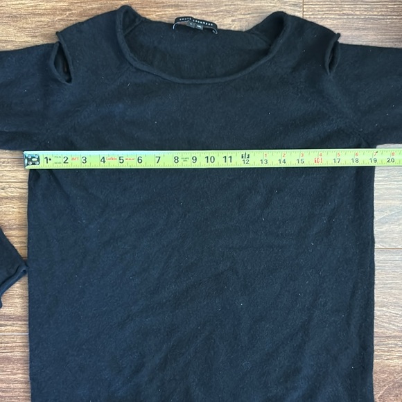 Skull Cashmere 100% cashmere black sweater with arm cutouts - Picture 9 of 10